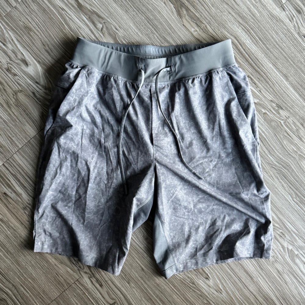 Lululemon 8” Men’s Athletic shorts